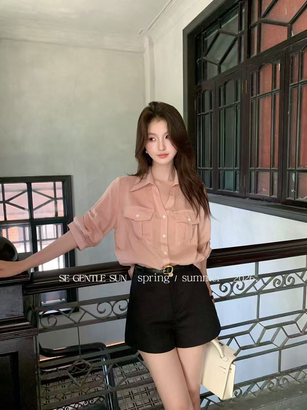 2026 여름 새로운 한 부서 느슨함 센스 출퇴근 주간 실크 라미 마이크로 루즈핏 품격 다용도 셔츠 맨위 여성