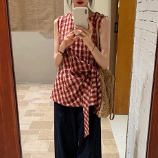 批发2026夏季新款设计感背心上衣复古红色扭结绑带无袖<b class='q'>格子衬衫</b>女