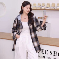 批发秋上新实拍实价 纯棉磨毛连帽衬衫外套慵懒风宽松外搭格<b class='q'>纹</b>衬衣