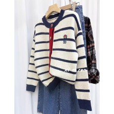 批发条纹小熊高中生毛衣<b class='q'>外套女</b>大童300外搭针织开衫初中生学院风上衣