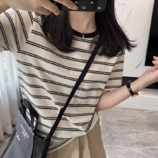 批发设计感小众正肩<b class='q'>黑白条纹</b>短袖<b class='q'>t</b><b class='q'>恤</b>女夏宽松百搭休闲慵懒风半袖上衣
