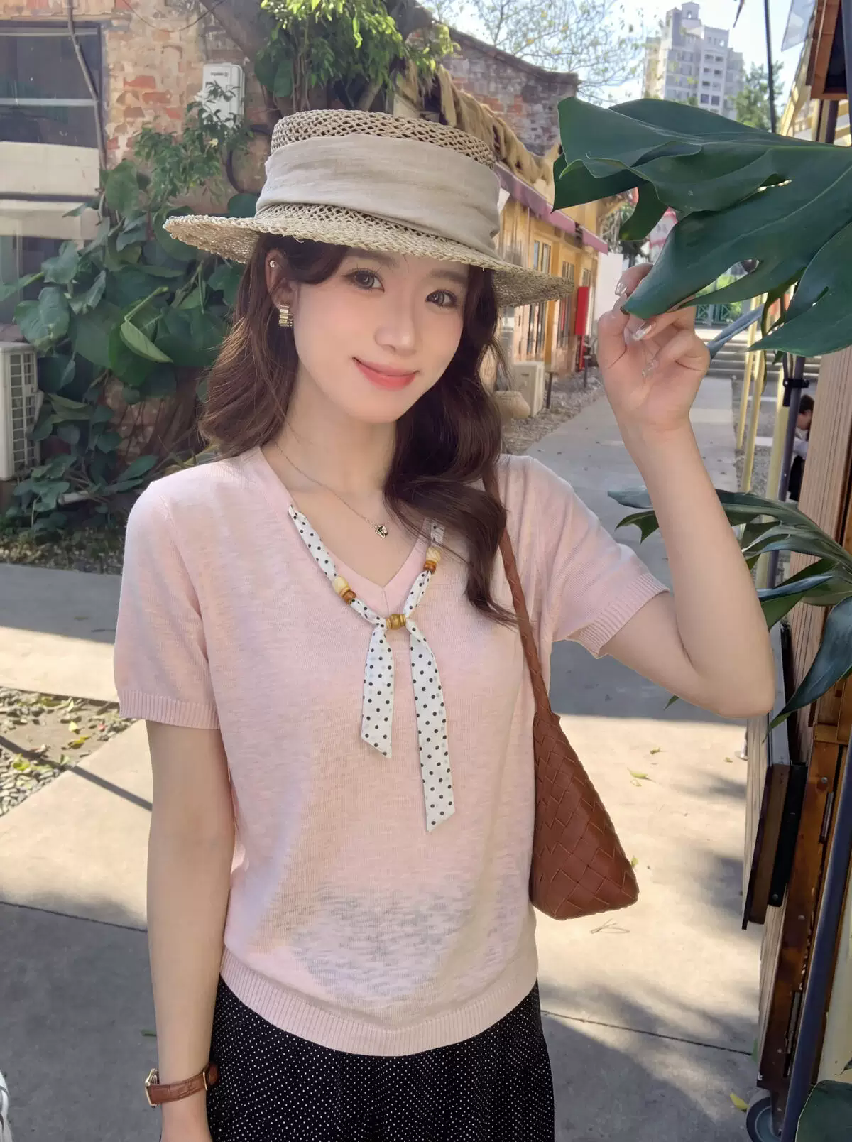 여름 새로운 한 부서 달콤한 자매 미니멀리즘 고급 센스 슬림해 보이는 반팔 니트 스웨터 여성 루즈핏 얇은 스타일 맨위