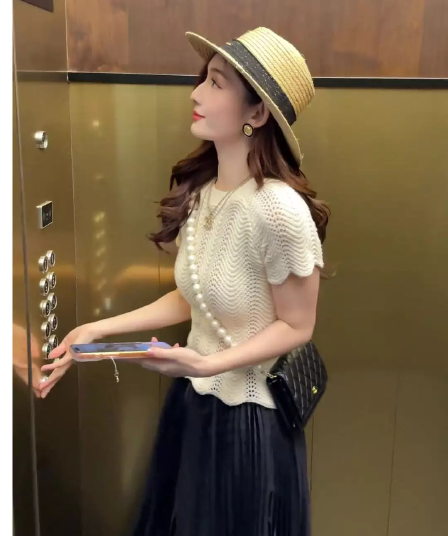 프랑스식 레트로 물결무늬 측면 홀로우 아웃 반팔 니트 스웨터 여성 여름 몸매 가꾸기 슬림해 보이는 고유 한 아름다운 쇼트 스타일 맨위 얇은