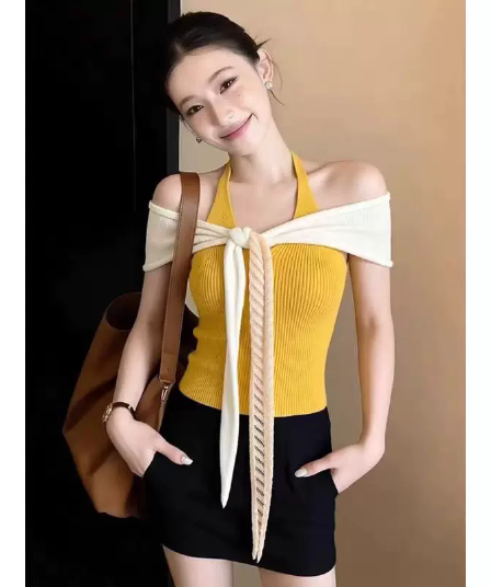 프랑스식 행침 목 니트 캐미솔 외출용 디자인 센스 오프숄더 오프숄더 몸매 가꾸기 슬림해 보이는 달콤한 매운맛 바람 맨위