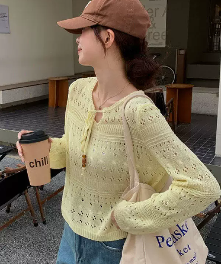 황색 레이스업 홀로우 아웃 긴팔 새로운 니트 스웨터 여성 여름 얇은 스타일 루즈핏 슬림해 보이는 에어컨 자외선 차단 블라우스 맨위