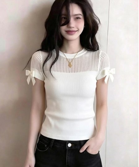 한 부서 화이트 홀로우 아웃 나비 아이싱 실크 니트 반팔 티셔츠 여성 여름 핫걸 긍정적 인 어깨 몸매 가꾸기 쇼트 스타일 맨위