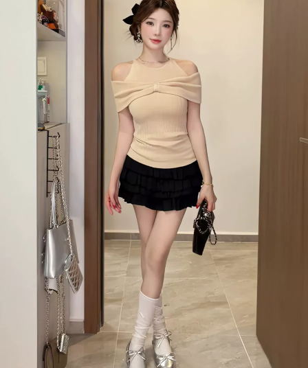 한 부서 부드러운 바람 행침 목 오프숄더 허리 수축 니트 맨위 여름 분위기 센스 행침 목 비틀림 오프숄더 니트 맨위