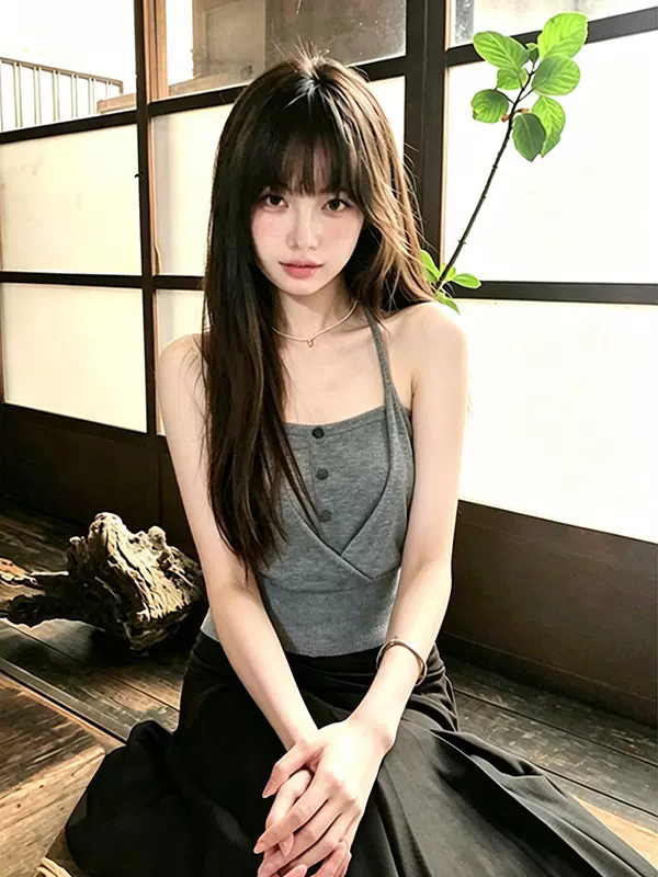 2026 새로운 페이크 레이어드 행침 목 슬립 맨위 여름 핫걸 아름다움 뒤로 디자인 센스 단추 튜브탑 조끼 여성