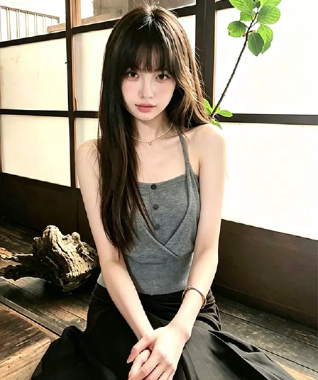 2026 새로운 페이크 레이어드 행침 목 슬립 맨위 여름 핫걸 아름다움 뒤로 디자인 센스 단추 튜브탑 조끼 여성