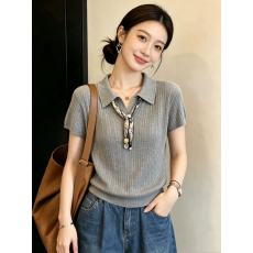 批发灰色丝巾翻领短袖<b class='q'>针织衫</b><b class='q'>女款</b>2026新款夏季高级感气质女士薄款上衣