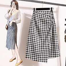 批发实拍大码女2026夏季新款韩版设计感不规则开叉百搭高腰格子半身裙