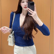 批发纯欲辣妹性感交叉V领长袖针织上衣女装早秋季收腰内搭气质打底衫