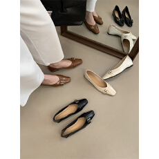 批发法式<b class='q'>复古</b>风奶奶鞋方头皮带扣浅口单鞋女通勤工作鞋漆皮增高豆豆鞋
