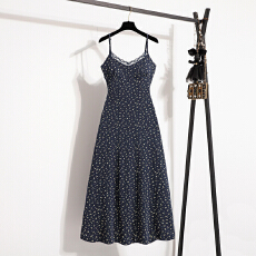 批发实拍大码女装2026新款法式碎花连衣裙度假风收腰气质吊带连衣裙子