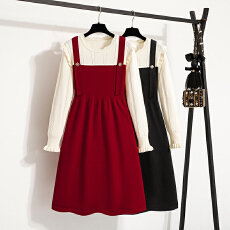 批发实拍<b class='q'>大码</b>女装2025秋冬新款针织连衣裙甜美荷叶边撞色显瘦毛衣裙子