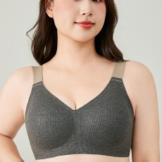 批发200斤胖MM大码<b class='q'>无</b>痕内衣女大胸显小聚拢收副乳提拉防下垂薄<b class='q'>文胸</b>罩