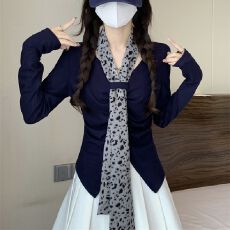 批发2025秋季新款女装纯欲风V领<b class='q'>长袖</b><b class='q'>t</b><b class='q'>恤</b>内搭打底衫修身丝巾百搭女上衣