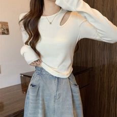 批发ins镂空露肩长袖上衣潮秋冬新款不规则个性小众修身显瘦打底T恤女