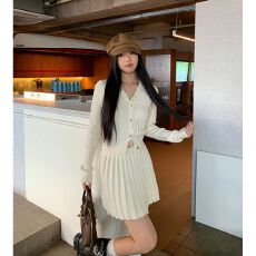 批发2025秋季新款女法式气质修身蝴蝶结针织毛衣上衣高腰百褶半身裙