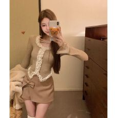 批发2026春季新款蕾丝上衣秋冬内搭天花板女方领长袖打底衫