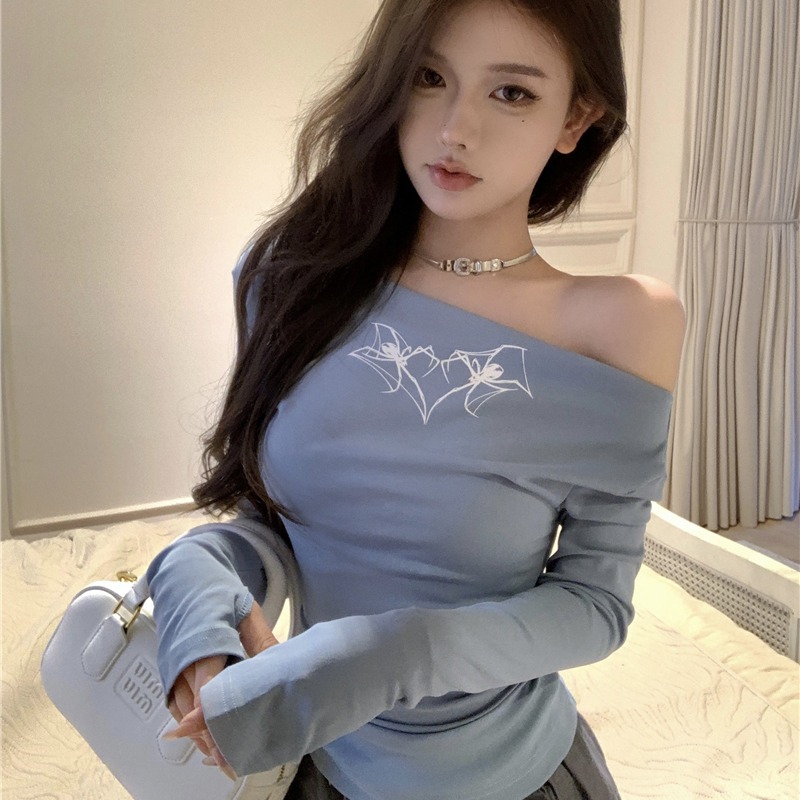 섹시함 보트넥 긴팔 티셔츠 여성 겨울 의류 순수한 욕망 프린트 주름 인사이드 가져 가라. 기본 셔츠 몸매 가꾸기 이슬 쇄골 맨위