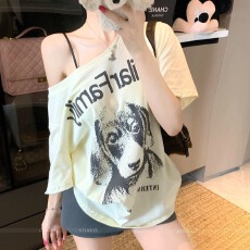 美式小狗印花露肩短袖T恤女装夏季气质斜肩宽松上衣