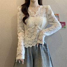 批发实拍实价 新款不规则镂空<b class='q'>V领</b>有胸垫长袖蕾丝衫女气质修身显瘦上衣