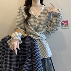 批发气质蕾丝拼接V领<b class='q'>格子</b><b class='q'>衬衫</b>女春2026胖MM新款收腰遮肚百搭别致上衣