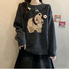 批发高级感立体花朵花边拼接毛衣女冬新款胖MM减龄显瘦小熊提花针织衫