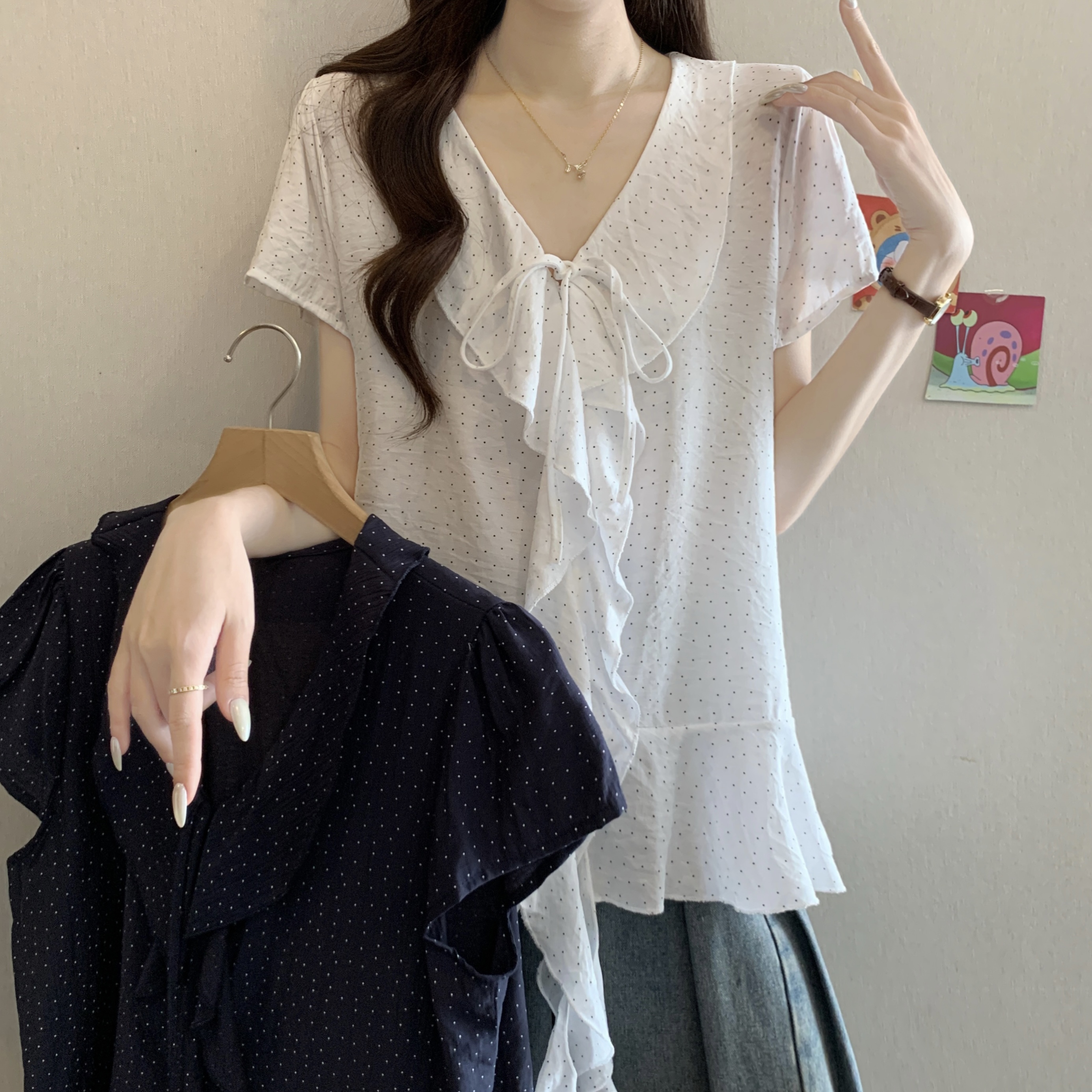 프랑스식 V넥 프릴 도트 무늬 반팔 여성 셔츠 여름 새로운 지방 mm 품격 연령 감소 슬림해 보이는 그레이트 봐. 의류