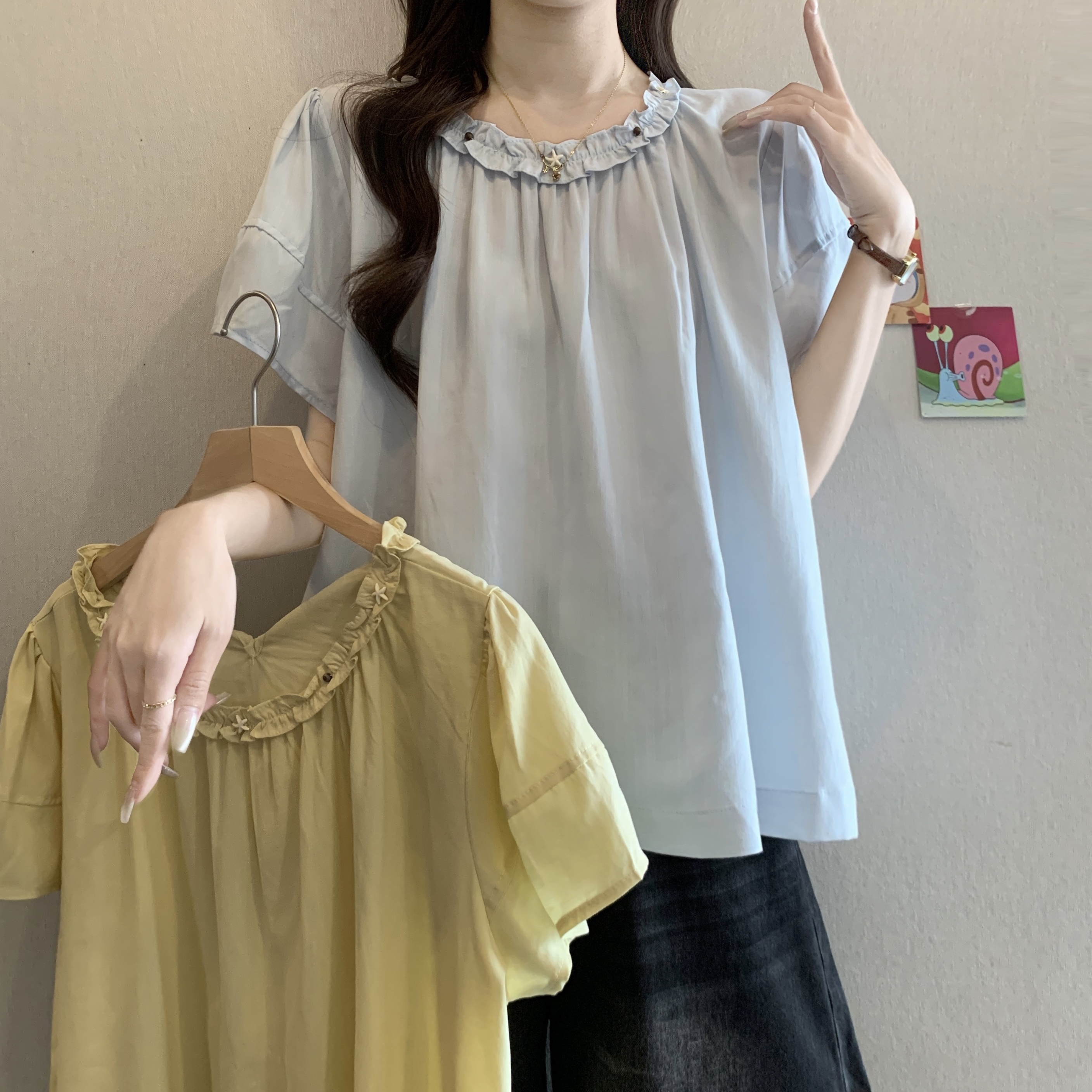 파란색 프릴 라운드 넥 긍정적 인 어깨 반팔 여성 셔츠 여름 새로운 지방 mm 루즈핏 표지 배 외국 가스 연령 감소 맨위