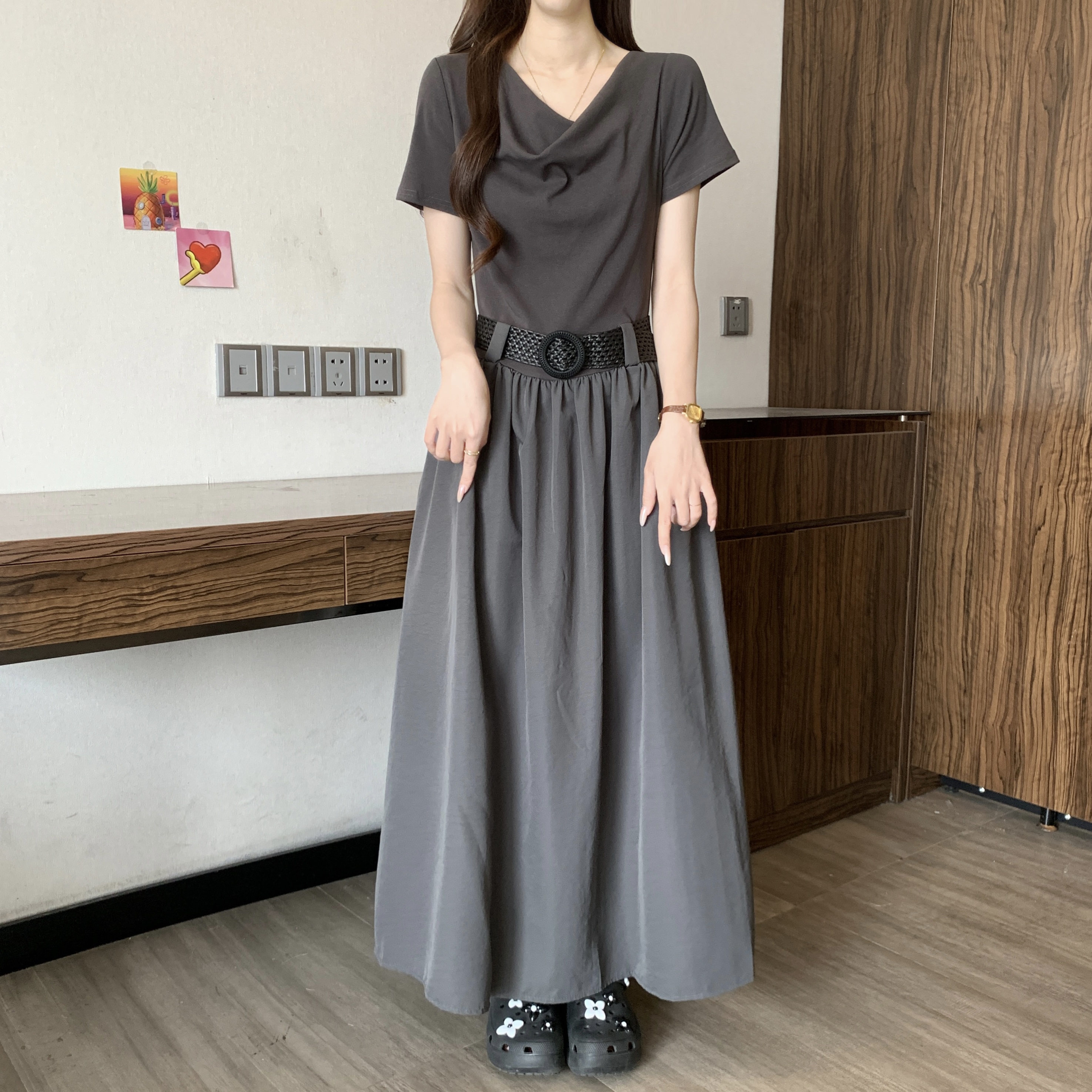 고급 센스 품격 흔들다 칼라 꼬집기 허리 긍정적 인 어깨 반팔 여성 드레스 여름 새로운 지방 mm 몸매 가꾸기 슬림해 보이는 한 마디 롱 스커트