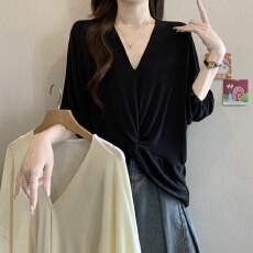 批发设计感纽结正肩显瘦冰丝针织衫女夏新款胖MM时尚显瘦遮肚别致上衣