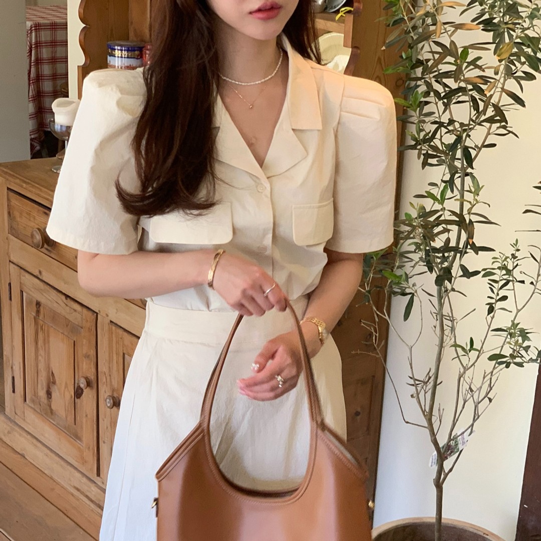 재고 있음 프랑스식 레트로 품격 우아함 여자 거품 소매 디자인 섹션 싱글 줄 버튼 셔츠 투피스 세트 세트