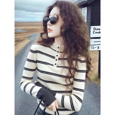 批发半高领条纹针织衫毛衣女款2025<b class='q'>新款</b>秋冬独特超好看打底衫内搭上衣