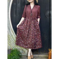 批发2026春夏新款休闲<b class='q'>文艺</b>苎麻印花<b class='q'>连衣裙</b>女V领收腰中长裙