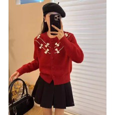 批发韩系重工蝴蝶珍珠<b class='q'>圆领</b><b class='q'>针织</b><b class='q'>开衫</b>2025秋冬新款气质显瘦百搭上衣潮