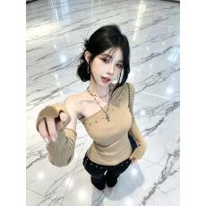 批发春秋季新款辣妹烫钻斜肩修身针织衫女设计感<b class='q'>长袖</b><b class='q'>t</b><b class='q'>恤</b>别致独特上衣