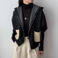 设计感韩系口袋连帽叠穿针织马甲女2026秋冬新款高级感外穿马夹