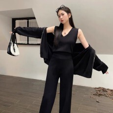 批发<b class='q'>韩版</b>时尚针织套装女2024秋冬新款外套吊带背心＋高腰阔腿裤三件套