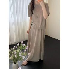 批发2026春<b class='q'>夏</b>款镂空针织衫半身裙两件套女春季百搭显瘦通勤套装39521