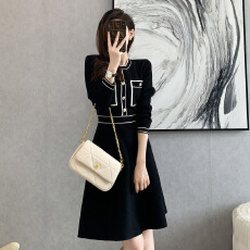 批发<b class='q'>欧洲站</b>小黑裙小个子收腰显瘦显高针织毛衣<b class='q'>连衣裙</b>秋冬小香风打底裙