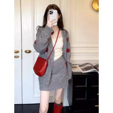 批发灰色针织毛衣套装裙子女秋冬季2025新款小个子香风韩系穿搭一整套