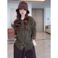 批发安南复古慵懒感宽松圆领<b class='q'>长袖</b>针织开衫女小众设计拼接格子麻花毛衣