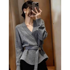 批发高级感系带收腰V领针织毛衣女2025新款秋冬<b class='q'>轻熟</b>风长袖羊绒衫上衣