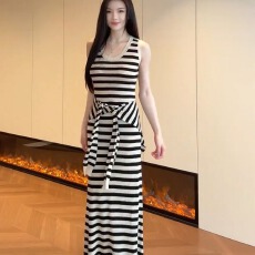 批发新款法式时尚复古条纹撞色U领收腰针织连衣裙+披肩两件套