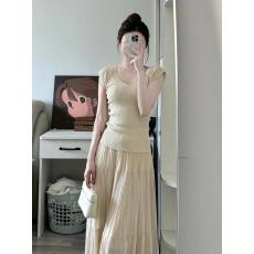 批发V领针织短袖女夏季小众<b class='q'>修身</b>显瘦辣妹打底衫半身裙套装女