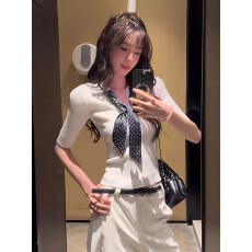 批发韩系复古撞色翻领<b class='q'>假两件</b>中袖<b class='q'>针织衫</b>女夏修身显瘦小众绝美辣妹上衣