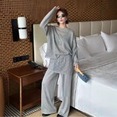 批发女装韩系针织上衣屁帘裤两件套装春季2026超火穿搭一整套