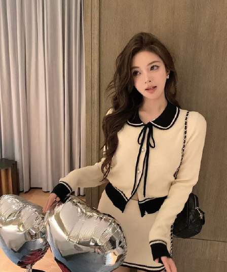 프랑스식 베이비 칼라 배색 니트 세트 여성 가을 겨울 새로운 슬림해 보이는 연령 감소 학원 스타일 품격 투피스 세트